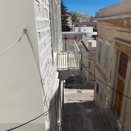 Louisa's * Ermoupoli